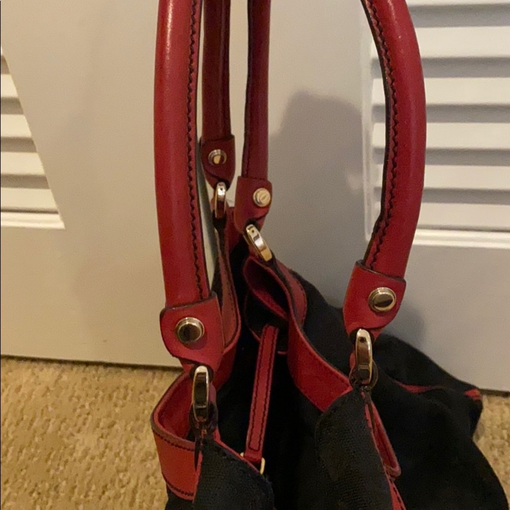Black Gucci purse - Picture 4 of 7